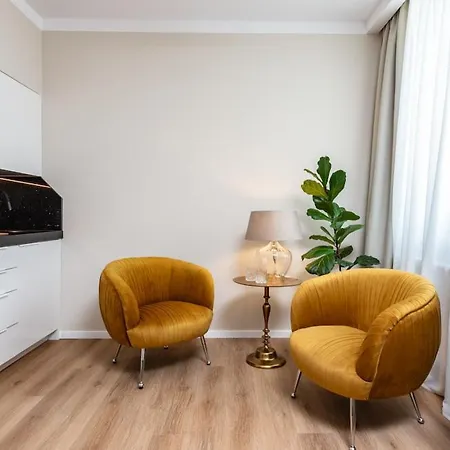Pappas Hotel&studio פודבראדי
