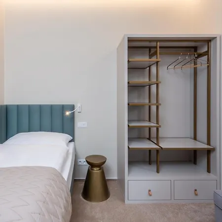 Pappas Hotel&studio Отель