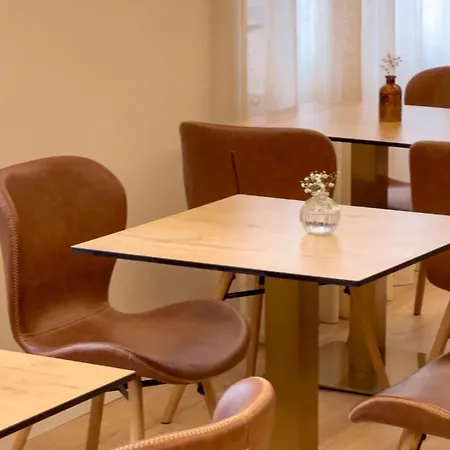 Отель Pappas Hotel&studio Подебрады
