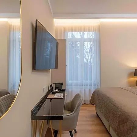 Pappas Hotel&studio 3* Podebrady